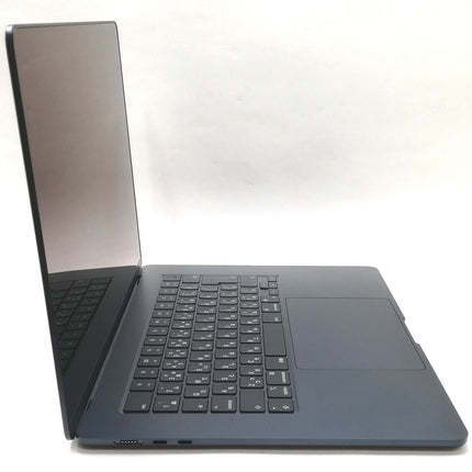 MacBook Air M3 / 15インチ / 2024 / 16GB / 256GB / ミッドナイト / ランク:B / MC9G4J/A / 【中古品管理番号:37482】