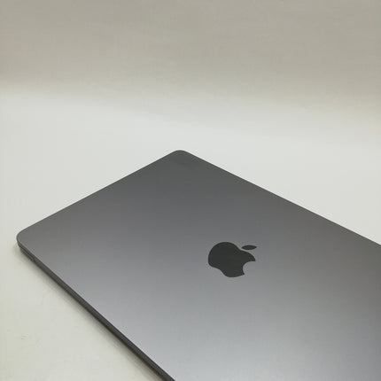 MacBook Air M2 / 13インチ / 2022 / 16GB / 512GB / スペースグレイ / ランク:C / MLXW3J/A / 【中古品管理番号:37483】