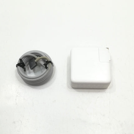 MacBook Air M2 / 13インチ / 2022 / 16GB / 512GB / スペースグレイ / ランク:C / MLXW3J/A / 【中古品管理番号:37489】