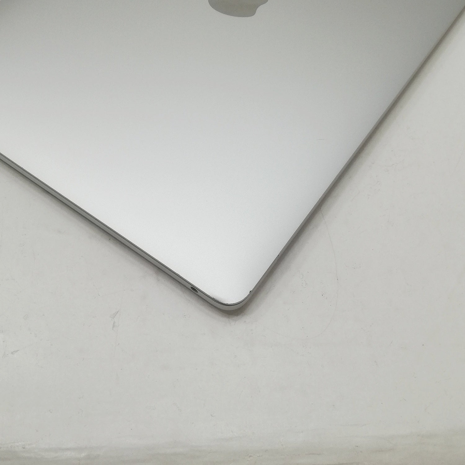 MacBook 中古 販売】MacBook Pro M2 / 13インチ / 2022 / 8GB / 512GB
