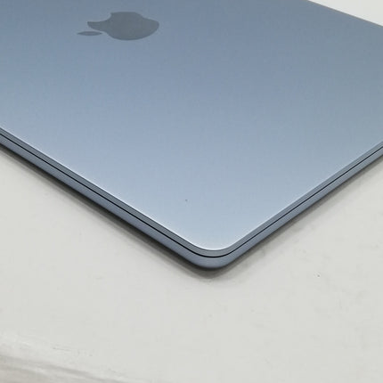 MacBook Air M4 / 15インチ / 2025 / 16GB / 256GB / スカイブルー / ランク:B / MC7A4J/A / 【中古品管理番号:37549】
