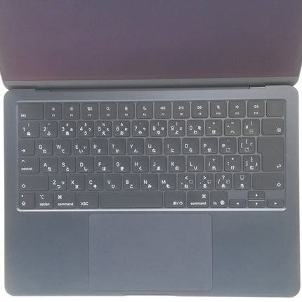 MacBook Air M4 / 13インチ / 2025 / 16GB / 256GB / ミッドナイト / ランク:B / MW123J/A / 【中古品管理番号:37614】
