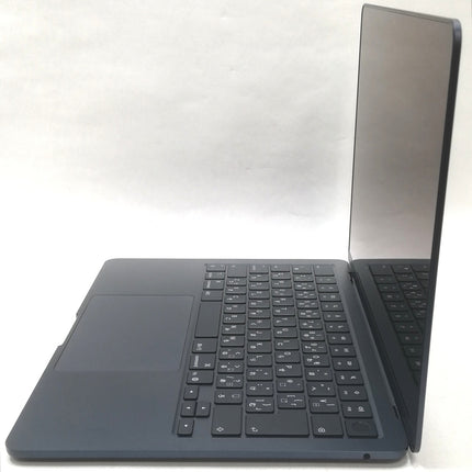 MacBook Air M4 / 13インチ / 2025 / 16GB / 256GB / ミッドナイト / ランク:B / MW123J/A / 【中古品管理番号:37614】