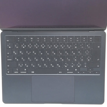 MacBook Air M2 / 13インチ / 2022 / 8GB / 256GB / ミッドナイト / ランク:B / MLY33J/A / 【中古品管理番号:37642】