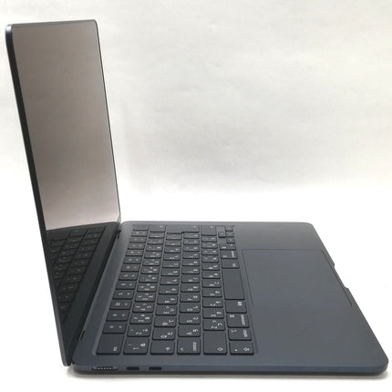 MacBook Air M2 / 13インチ / 2022 / 8GB / 256GB / ミッドナイト / ランク:C / MLY33J/A / 【中古品管理番号:37649】