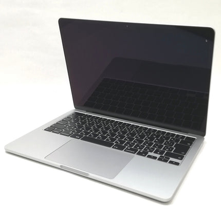 MacBook Air M2 / 13インチ / 2022(2024) / 16GB / 256GB / シルバー / ランク:A / MC7V4J/A / 【中古品管理番号:37659】