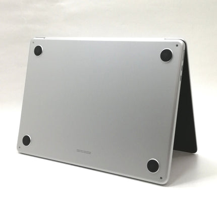 MacBook Air M2 / 13インチ / 2022(2024) / 16GB / 256GB / シルバー / ランク:A / MC7V4J/A / 【中古品管理番号:37659】