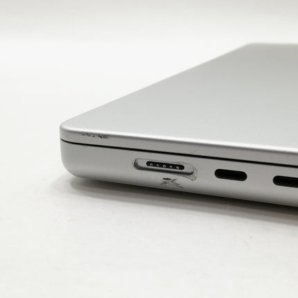 MacBook Pro M1 Max / 16インチ / 2021 / 32GB / 1TB / シルバー / ランク:C / MK1F3J/A(MAX) / 【中古品管理番号:37674】