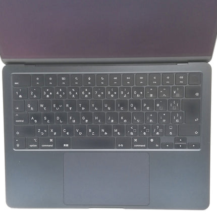 MacBook Air M2 / 13インチ / 2022 / 16GB / 256GB / ミッドナイト / ランク:B / MLY33J/A / 【中古品管理番号:37676】
