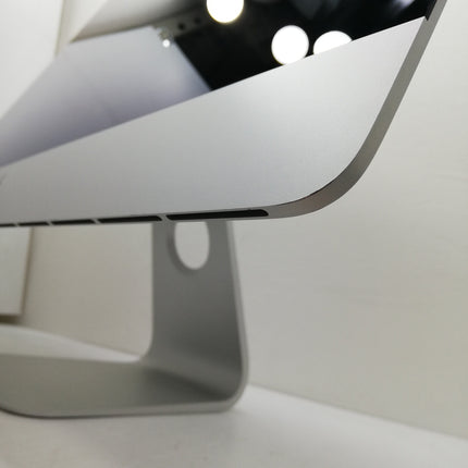 iMac Retina 5K / 27インチ / 2020 / 64GB / 512GB / シルバー / ランク:C / MXWV2J/A / 【中古品管理番号:37689】