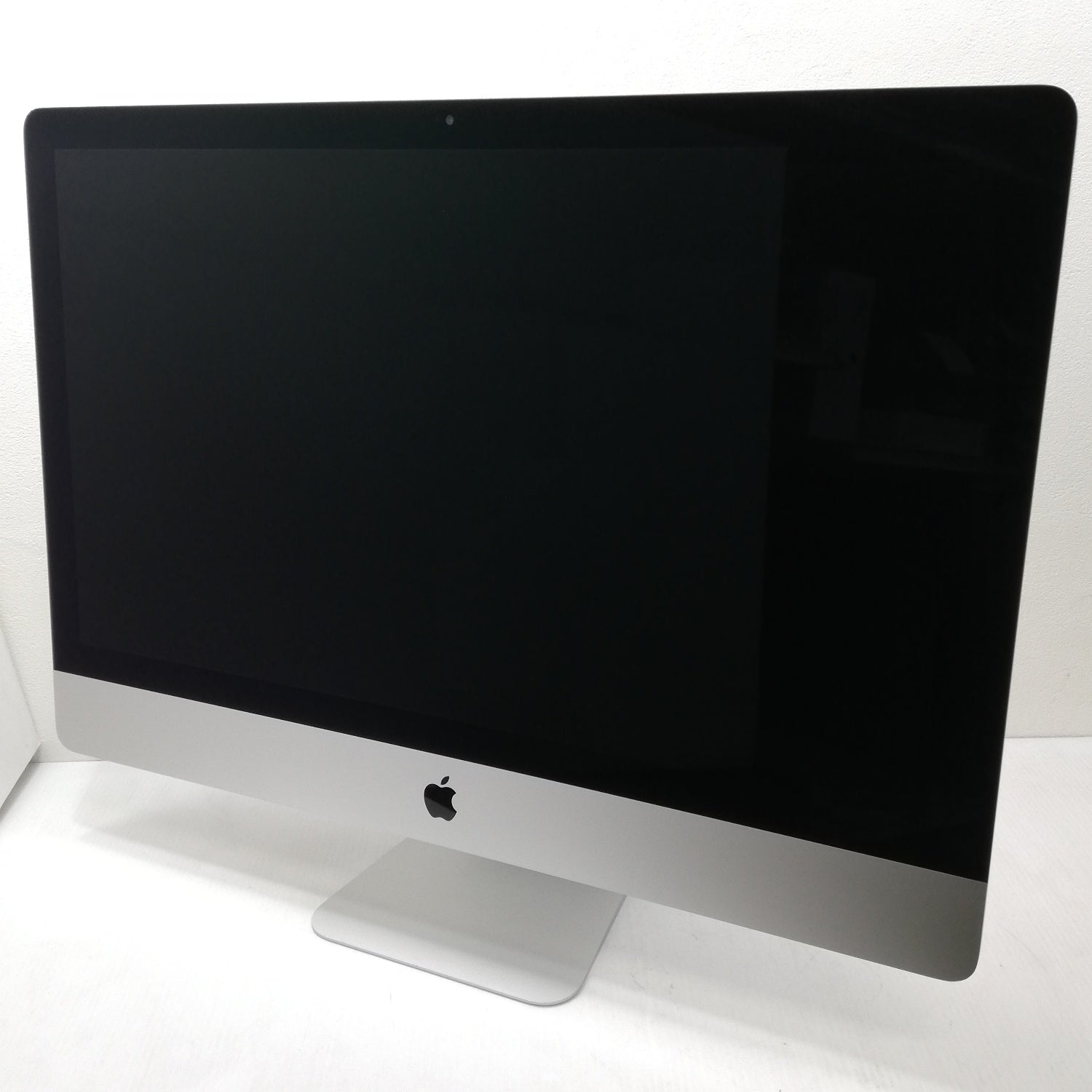 iMac Retina 5K / 27インチ / 2019 / 40GB / 2TB / シルバー / ランク:C / MRR12J/A / 【中古品管理番号:37690】