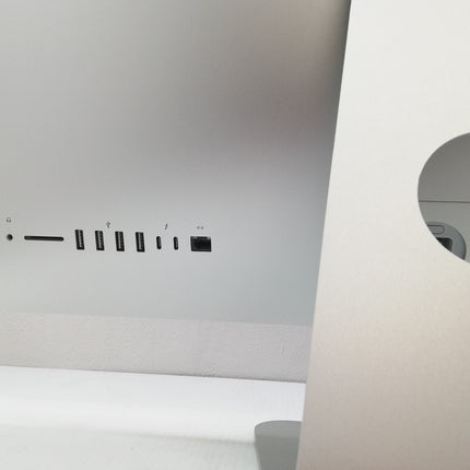 iMac Retina 5K / 27インチ / 2019 / 40GB / 2TB / シルバー / ランク:C / MRR12J/A / 【中古品管理番号:37693】