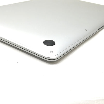 MacBook Air M1 / 13インチ / Mid2020 / 8GB / 512GB / シルバー / ランク:C / MGNA3J/A / 【中古品管理番号:37695】