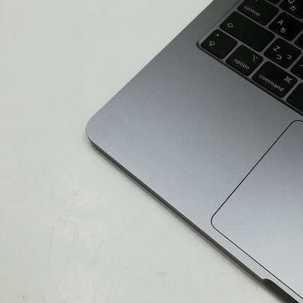 MacBook Air M2 / 13インチ / 2022 / 16GB / 512GB / スペースグレイ / ランク:B / MLXW3J/A / 【中古品管理番号:37714】