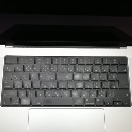 MacBook Pro M1 Pro / 16インチ / 2021 / 16GB / 512GB / シルバー / ランク:B / MK1E3J/A / 【中古品管理番号:37717】