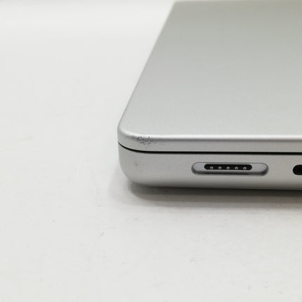 MacBook Pro M1 Pro / 14インチ / 2021 / 32GB / 1TB / シルバー / ランク:B / MKGT3J/A / 【中古品管理番号:37719】