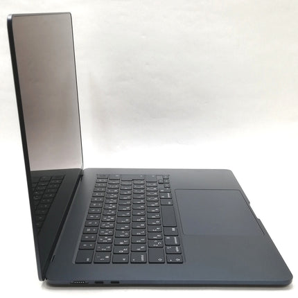 MacBook Air M2 / 15インチ / 2023 / 16GB / 512GB / ミッドナイト / ランク:A / MQKX3J/A / 【中古品管理番号:37729】