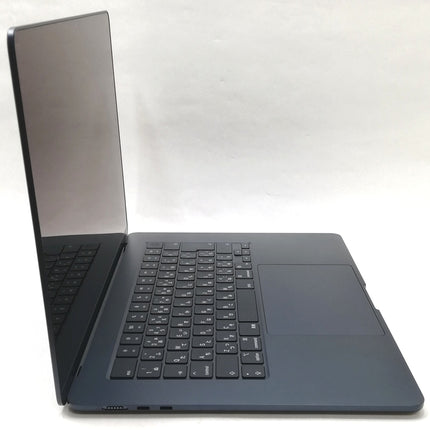 MacBook Air M2 / 15インチ / 2023 / 16GB / 512GB / ミッドナイト / ランク:A / MQKX3J/A / 【中古品管理番号:37730】