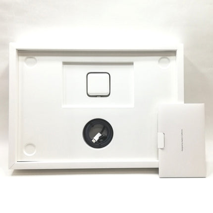 MacBook Air M2 / 15インチ / 2023 / 16GB / 512GB / ミッドナイト / ランク:A / MQKX3J/A / 【中古品管理番号:37730】