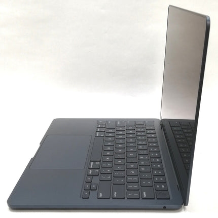 MacBook Air M3 / 13インチ / 2024 / 8GB / 256GB / ミッドナイト / ランク:B / MRXV3J/A / 【中古品管理番号:37732】