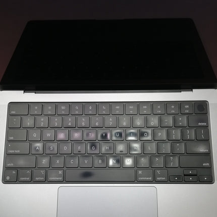 MacBook Pro M1 Pro / 14インチ / 2021 / 32GB / 1TB / スペースグレイ / ランク:C / MKGP3J/A / 【中古品管理番号:37733】
