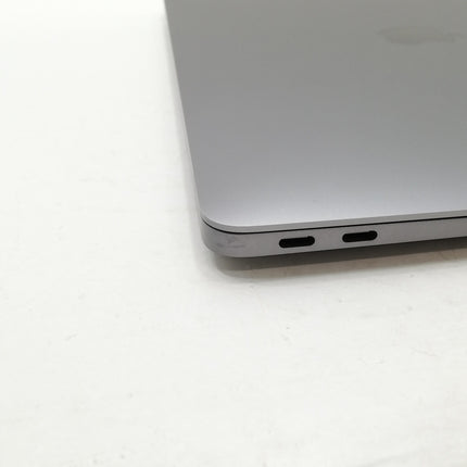 MacBook Air M1 / 13インチ / Mid2020 / 8GB / 256GB / スペースグレイ / ランク:B / MGN63J/A / 【中古品管理番号:37734】