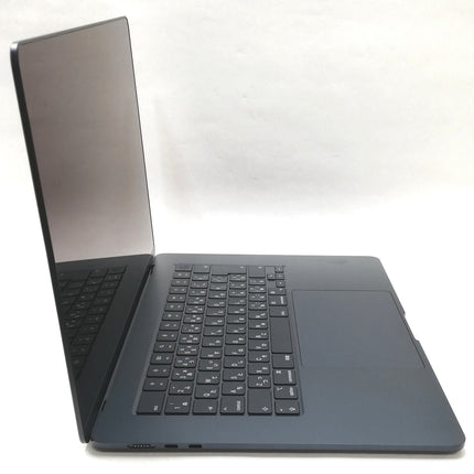 MacBook Air M2 / 15インチ / 2023 / 8GB / 256GB / ミッドナイト / ランク:B / MQKW3J/A / 【中古品管理番号:37769】