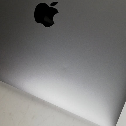 MacBook Air Retina Display / 13インチ / 2019 / 8GB / 256GB / スペースグレイ / ランク:C / MVFJ2J/A / 【中古品管理番号:37784】