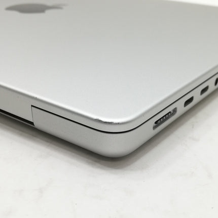 MacBook Pro M1 Pro / 14インチ / 2021 / 32GB / 512GB / シルバー / ランク:B / MKGR3J/A / 【中古品管理番号:37792】