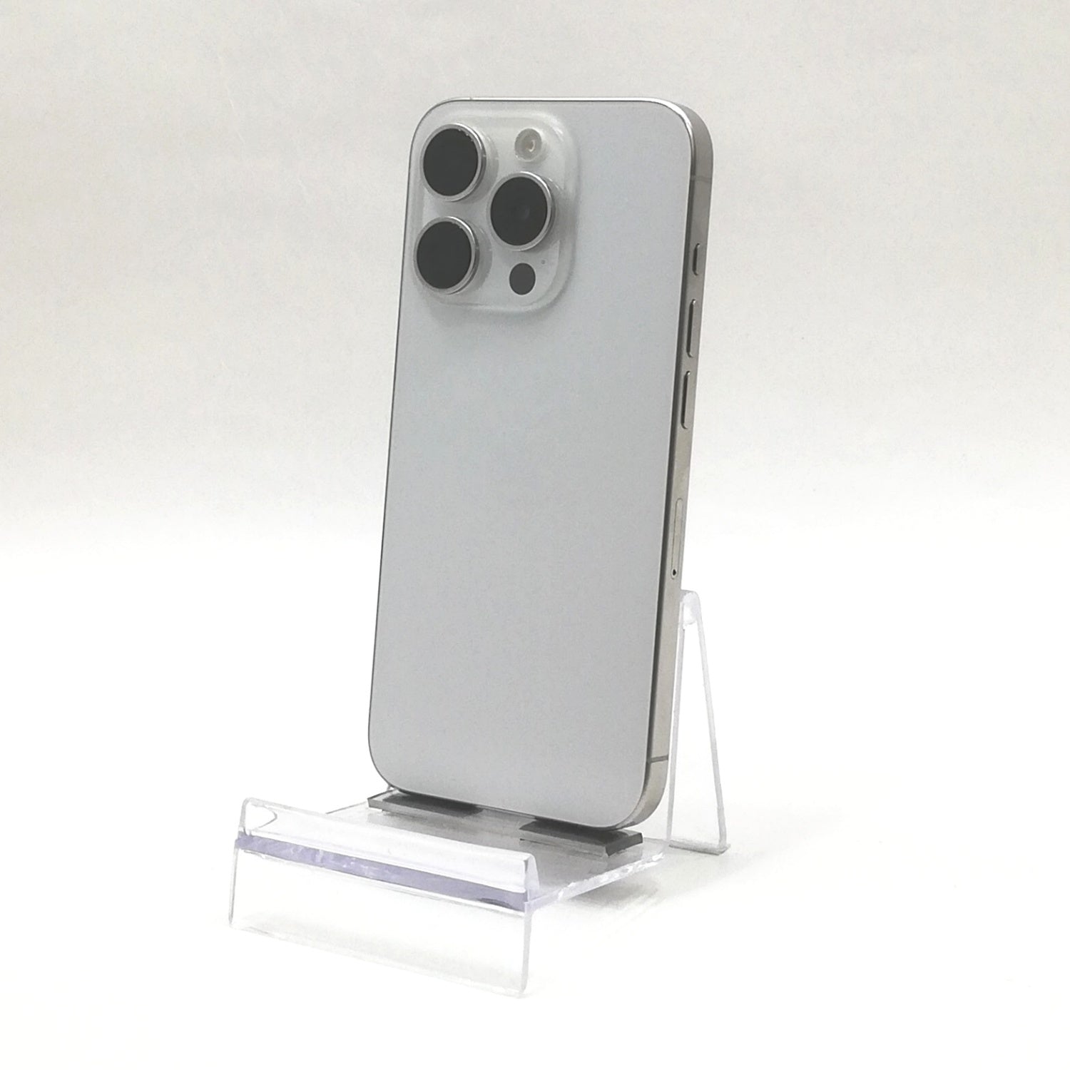 【初売りセール！】iPhone 15 Pro / 2023 / 128GB / ホワイトチタニウム / 国内版SIMフリー / ランク:A / MTU83J/A / A3101 【中古品管理番号:37798】