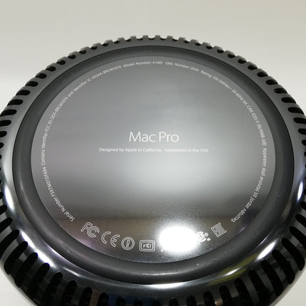 Mac Pro / Late 2013 / 64GB / 1TB / ブラック / ランク:B / MD878J/A / 【中古品管理番号:37843】