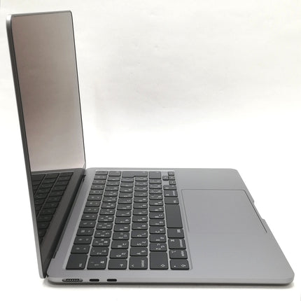 MacBook Air M3 / 13インチ / 2024 / 16GB / 256GB / スペースグレイ / ランク:A / MC8G4J/A / 【中古品管理番号:37865】