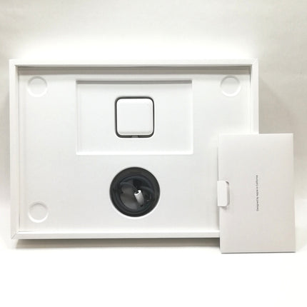 MacBook Air M4 / 13インチ / 2025 / 16GB / 512GB / ミッドナイト / ランク:C / MW133J/A / 【中古品管理番号:37867】