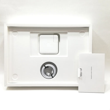 MacBook Pro M2 / 13インチ / 2022 / 8GB / 512GB / スペースグレイ / ランク:B / MNEJ3J/A / 【中古品管理番号:37879】