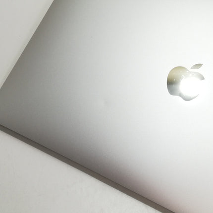 MacBook Air M1 / 13インチ / Mid2020 / 8GB / 512GB / シルバー / ランク:B / MGN93J/A / 【中古品管理番号:37880】