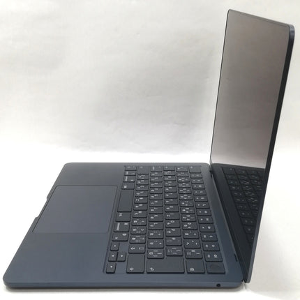MacBook Air M2 / 13インチ / 2022 / 8GB / 256GB / ミッドナイト / ランク:C / MLY33J/A / 【中古品管理番号:37890】