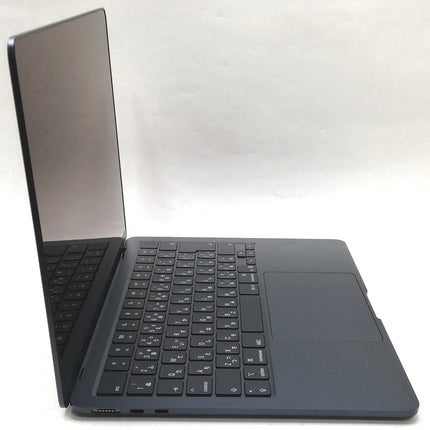 MacBook Air M4 / 13インチ / 2025 / 16GB / 256GB / ミッドナイト / ランク:A / MW123J/A / 【中古品管理番号:37892】