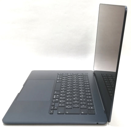 MacBook Air M3 / 15インチ / 2024 / 16GB / 256GB / ミッドナイト / ランク:A / MC9G4J/A / 【中古品管理番号:37893】