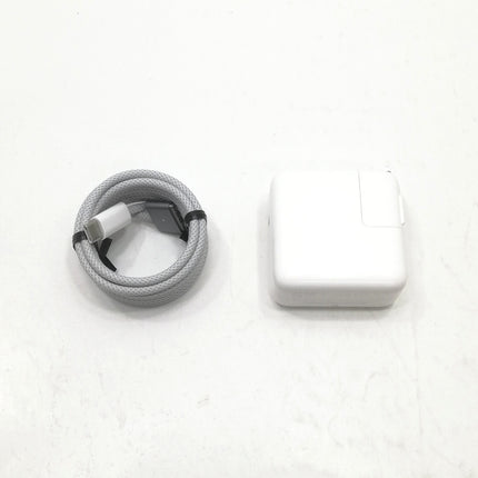 MacBook Air M2 / 13インチ / 2022(2024) / 16GB / 256GB / スペースグレイ / ランク:B / MC7U4J/A / 【中古品管理番号:37899】