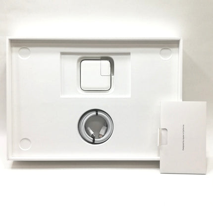 MacBook Air M1 / 13インチ / Mid2020 / 8GB / 256GB / シルバー / ランク:A / MGN93J/A / 【中古品管理番号:37923】