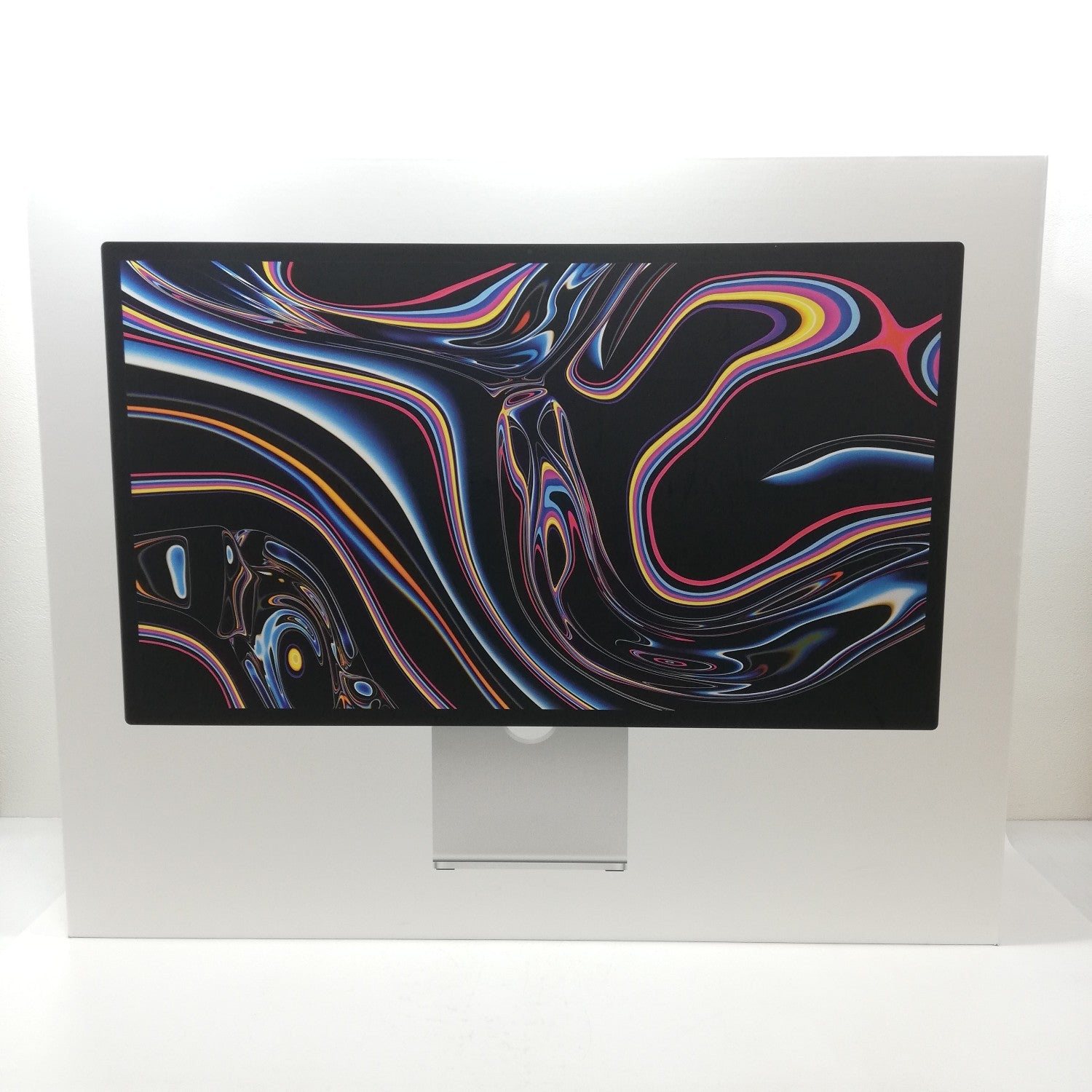 Studio 中古 販売】Studio Display 標準ガラス - 傾きを調整できる