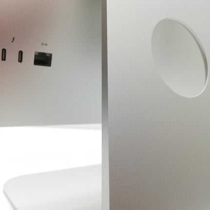 iMac Retina 4K / 21インチ / 2019 / 16GB / 256GB / シルバー / ランク:C / MRT42J/A / 【中古品管理番号:37962】