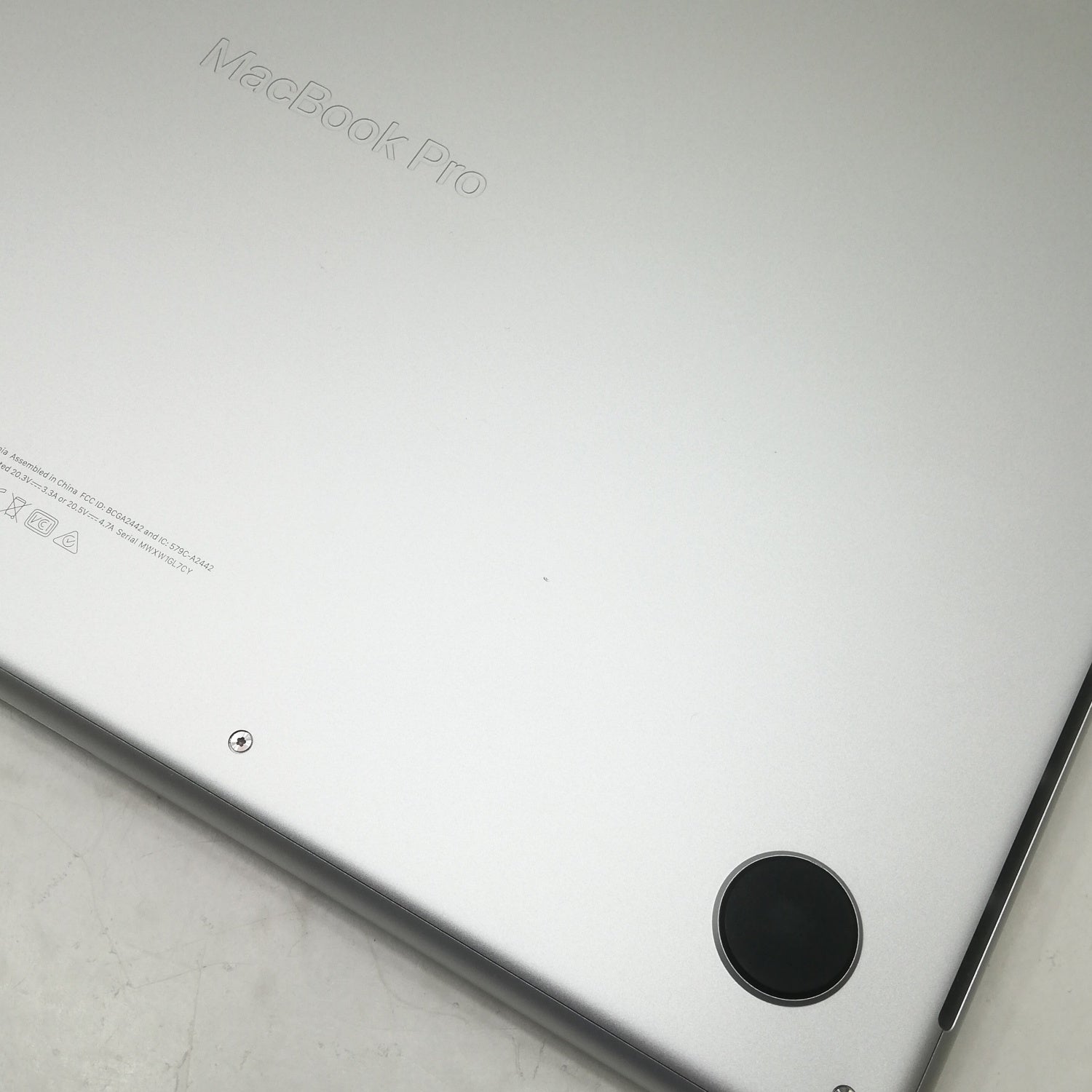 MacBook 中古 販売】MacBook Pro M1 Pro / 14インチ / 2021 / 32GB