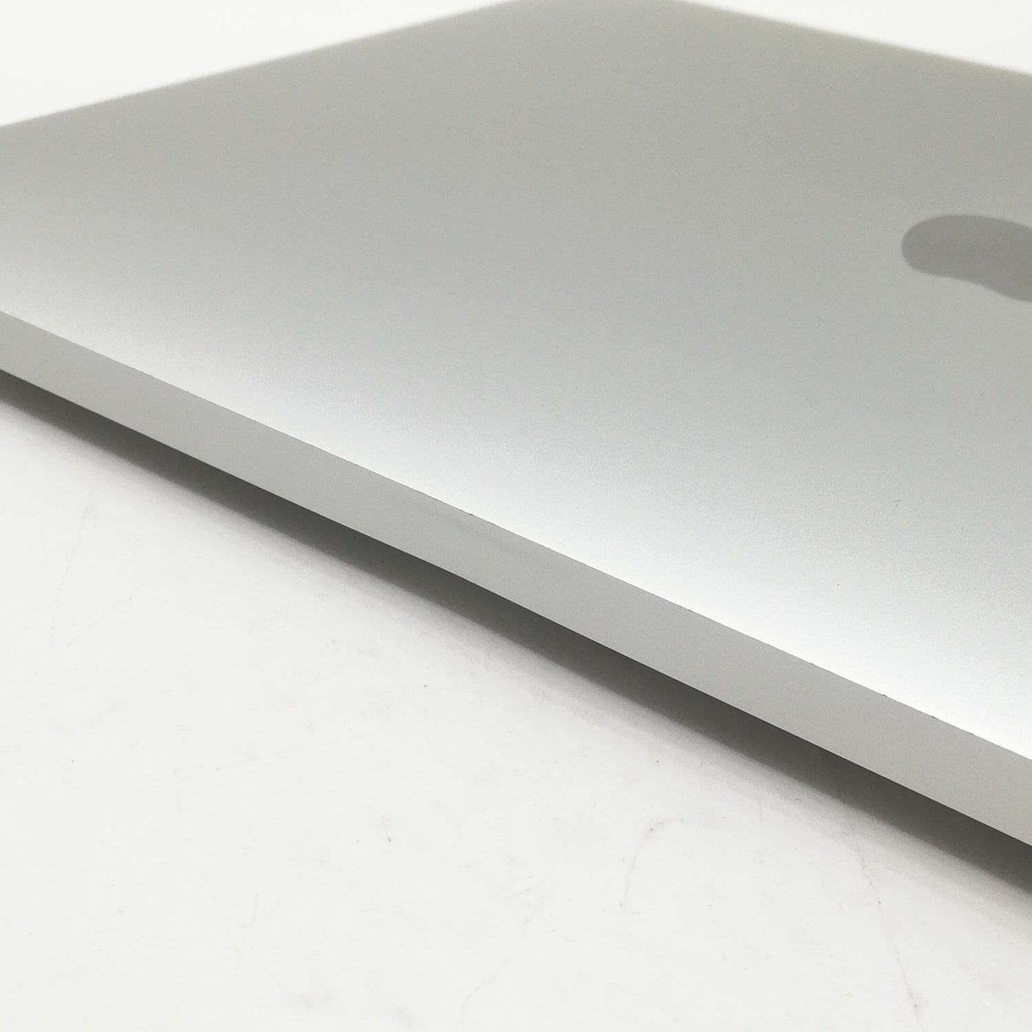 MacBook 中古 販売】MacBook Air Retina Display / 13インチ / 2020