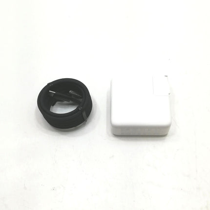 MacBook Pro M4 / 14インチ / 2024 / 24GB / 1TB / スペースブラック / ランク:B / MCX04J/A / 【中古品管理番号:37982】