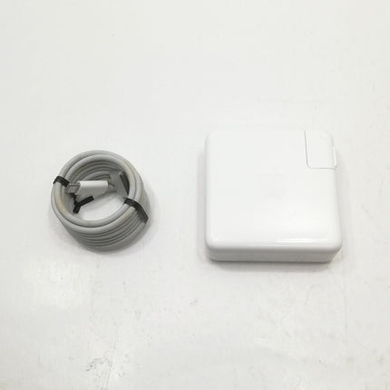 MacBook Pro M1 Pro / 14インチ / 2021 / 32GB / 1TB / シルバー / ランク:C / MKGT3J/A / 【中古品管理番号:37987】