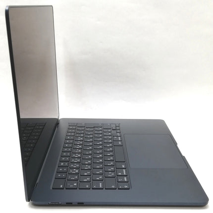 MacBook Air M4 / 15インチ / 2025 / 16GB / 256GB / ミッドナイト / ランク:B / MW1L3J/A / 【中古品管理番号:37989】