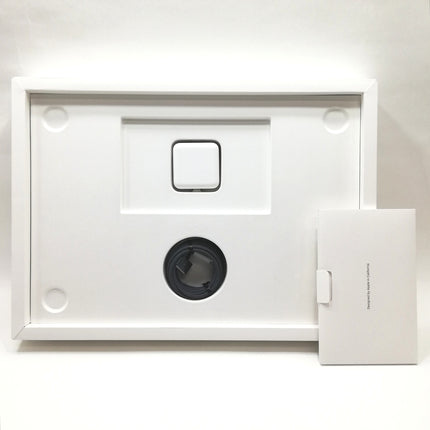 MacBook Air M4 / 15インチ / 2025 / 16GB / 256GB / ミッドナイト / ランク:B / MW1L3J/A / 【中古品管理番号:37989】