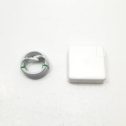 MacBook Pro Touch Bar / 16インチ / 2019 / 32GB / 512GB / スペースグレイ / ランク:B / MVVJ2J/A / 【中古品管理番号:37993】