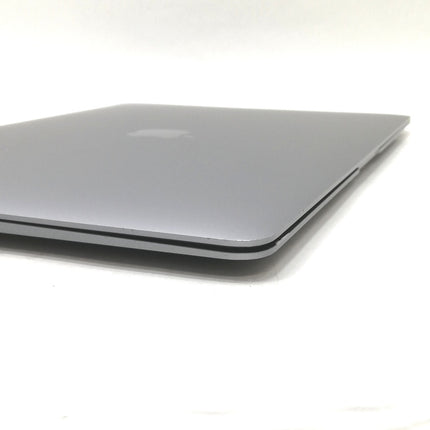 MacBook Air M1 / 13インチ / Mid2020 / 8GB / 256GB / スペースグレイ / ランク:D / MGN63J/A / 【中古品管理番号:37995】